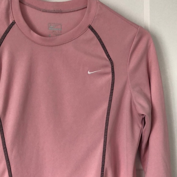 NIKE | Workout top - Picture 2 of 7